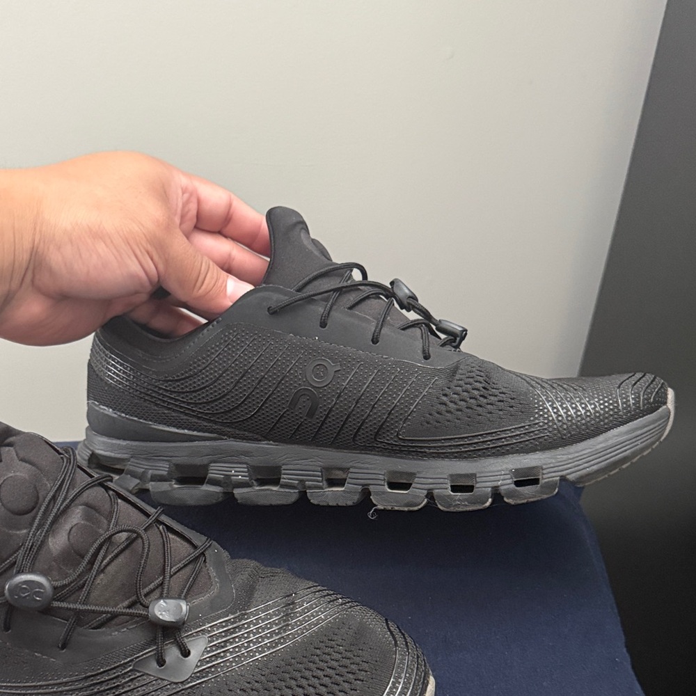 On Running Men's Black Athletic Sneakers - Picture 2 of 4